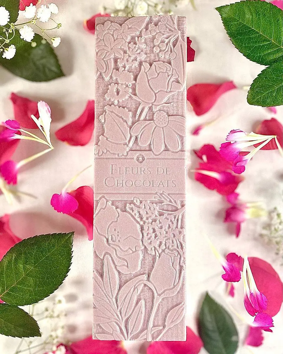 La Rose de Damas Enfleurage - 45% Biała Czekolada z Bio z Różą Damasceńską 1 La Rose de Damas Enfleurage - 45% Biała Czekolada z Bio z Różą Damasceńską